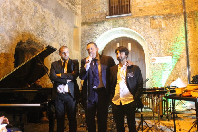 Concorso internazionale MusicAzioni | La lettera del sindaco Ugo Vetere per il capolavoro artistico compiuto a Palazzo Marino
