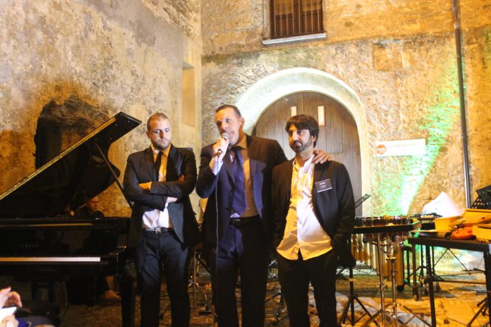 Concorso internazionale MusicAzioni | La lettera del sindaco Ugo Vetere per il capolavoro artistico compiuto a Palazzo Marino