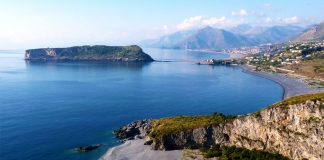 Hai l'attività commerciale a Praia a Mare? Inviaci le tue foto e noi le pubblicheremo, apri il link e scopri come fare