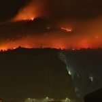 Notte drammatica a Praia a Mare, incendiato il Vingiolo: case e santuario inghiottiti dalle fiamme