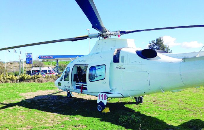 Nel Cosentino una donna muore in spiaggia mentre attende l'arrivo dell'ambulanza