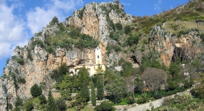 Polemiche Santuario, la dignità di un uomo perbene: don Franco Liporace rompe il silenzio