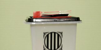 Catalogna, domenica chiamate al voto 5,3 milioni di persone
