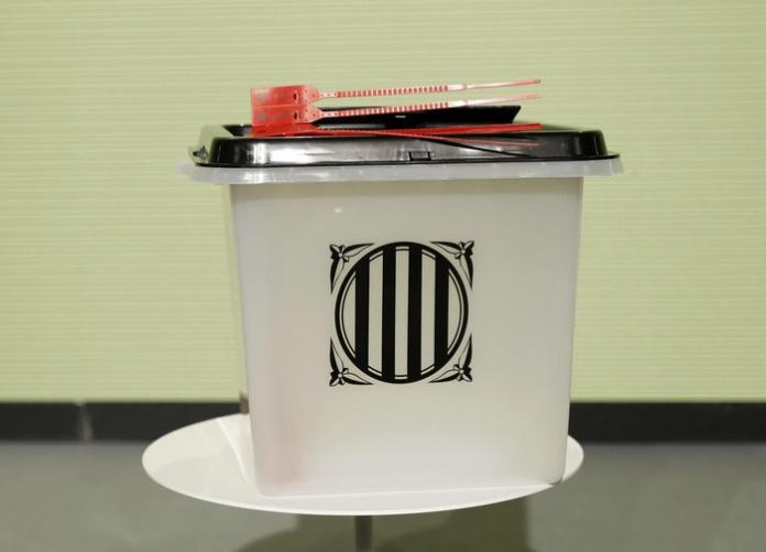Catalogna, domenica chiamate al voto 5,3 milioni di persone