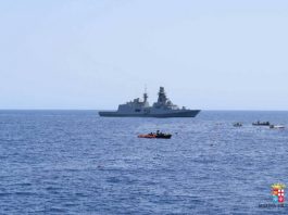 Scontro tra nave e barcone migranti: tragedia al largo della Tunisia
