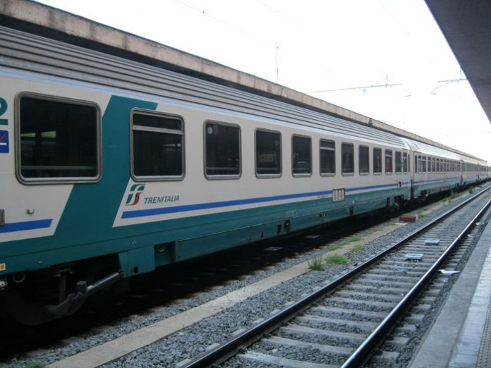 Treno in transito investe gregge, disagi sulla linea ferroviaria ionica