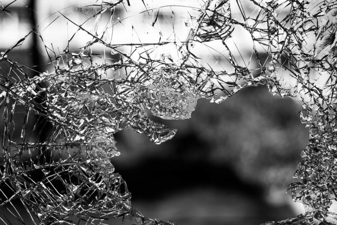 Esplosione al liceo Metastasio di Scalea, presidio di legalità: i topi di fogna sono tornati