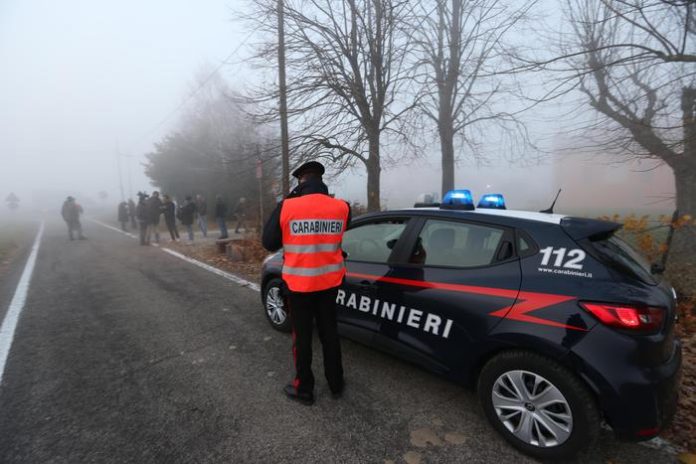 Calabria, ignoti sparano contro imprenditore 40enne: i colpi vanno tutti a vuoto