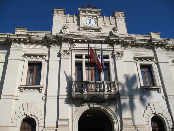 Reggio Calabria, genitori di bimbi malati ospitati in edifici confiscati