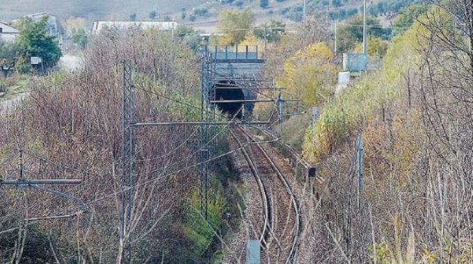 Treno deraglia nella tratta Paola-Cosenza per motivi tecnici: feriti e contusi