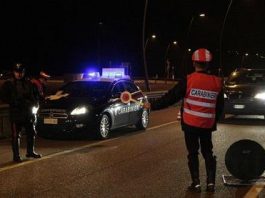 28enne rotola per 300 metri con la sua auto in un burrone: illeso