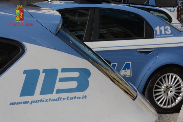 Calabria, rivenuti sotto un'auto i resti di un cadavere carbonizzato: è omicidio