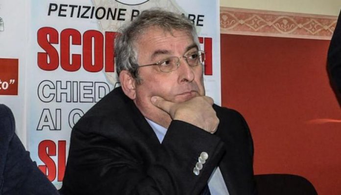 La disperazione di Magorno a una settimana dal voto, tra intimidazioni e «scomposte minac