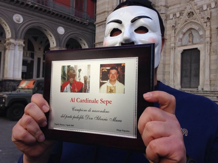Diego Esposito, vittima di un prete pedofilo, chiama in Vaticano: ascolta le telefonate