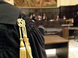 Calabria in guerra, terra di falsi eroi e finte vittime: è ora di smettere di raccontarci cazzate