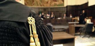 Calabria in guerra, terra di falsi eroi e finte vittime: è ora di smettere di raccontarci cazzate