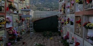 Praia a Mare, il dolore delle mamme: «I nostri figli al cimitero in condizioni pietose»