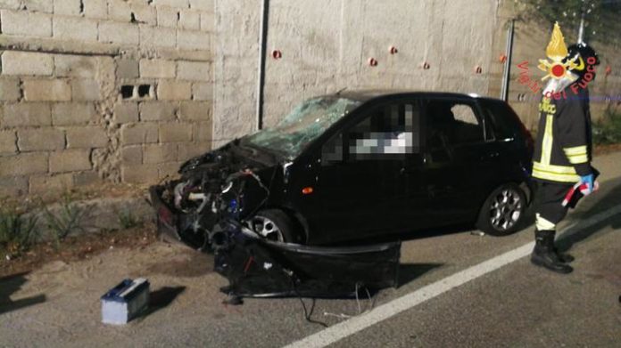 Catanzaro, 20enne muore in un incidente stradale