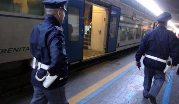 Era scomparsa di casa, ritrovata a Reggio Calabria con un giovane conosciuto su facebook