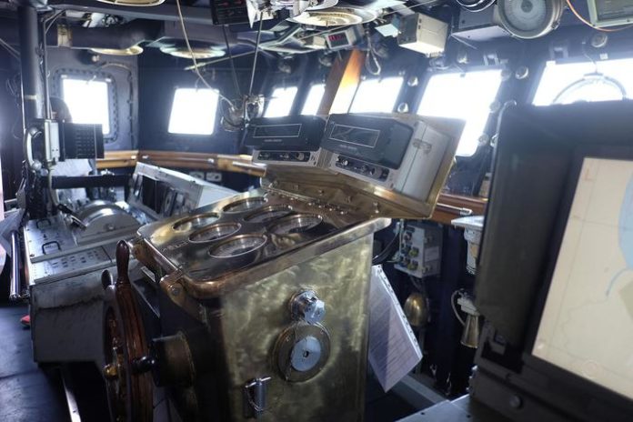 Crotone, ultimo scalo delle navi 'Aviere' ed 'Euro': cittadini possono visitarle