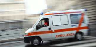 Verbicaro, ambulanza ferma per un guasto: migliorano le condizioni dell'uomo