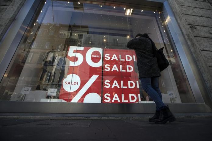 Saldi, in Calabria cominceranno il 7 luglio e termineranno a settembre
