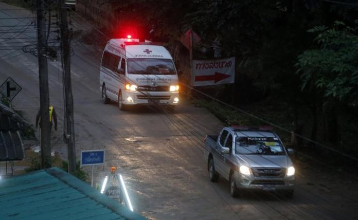 Thailandia: 4 ragazzi sono fuori dalla grotta