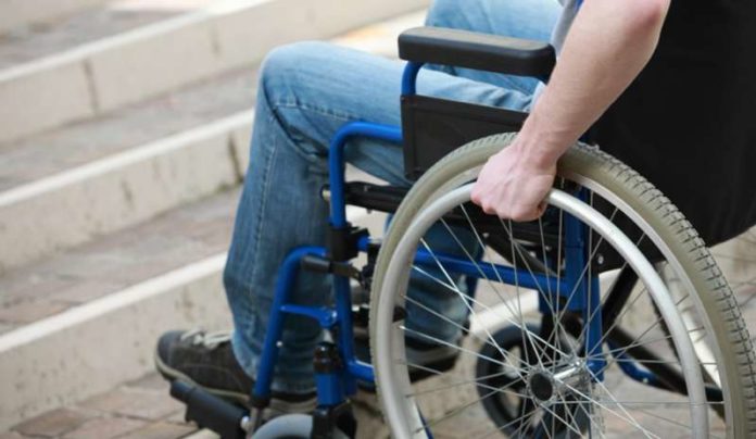 Codacons: «A Catanzaro vita dura per i disabili, normalità' s’infrange contro le barriere»