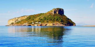Praia a Mare, passo indietro di Praticò sull'ordinanza della discordia: ecco come si sono ridotti i divieti