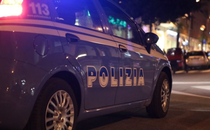 Cosenza, nella notte una sparatoria a via Roma