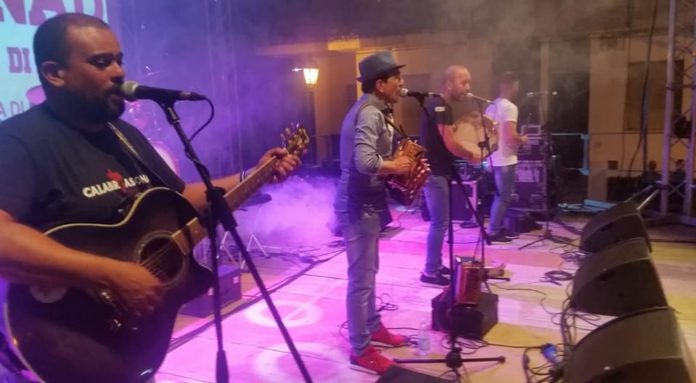 Festival Rocca di Neto: 3a edizione del Neaithosud, vince Carmine Sangineto
