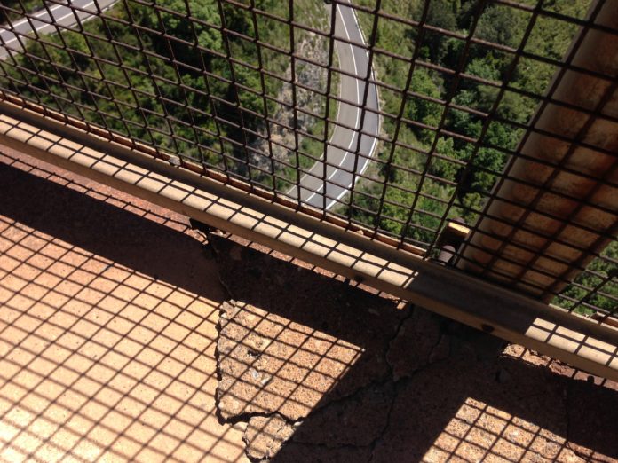 Codacons chiede il blocco dei mezzi pesanti per il ponte di San Nicola Arcella