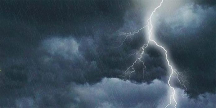 Meteo, arriva la burrasca di Ferragosto: temporali già da oggi, allerta arancione in Calabria