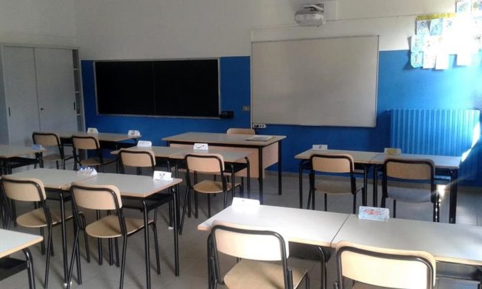 Scuola, Codacons: «Presidi monitorino sicurezza e se necessario chiudano istituti»