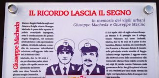 Reggio Calabria, divelta targa commemorativa dei vigili Macheda e Marino