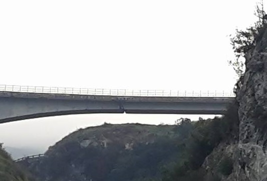 Ponte di San Nicola| Gli esperti invitano alla calma, ma il cedimento delle travi è impressionante