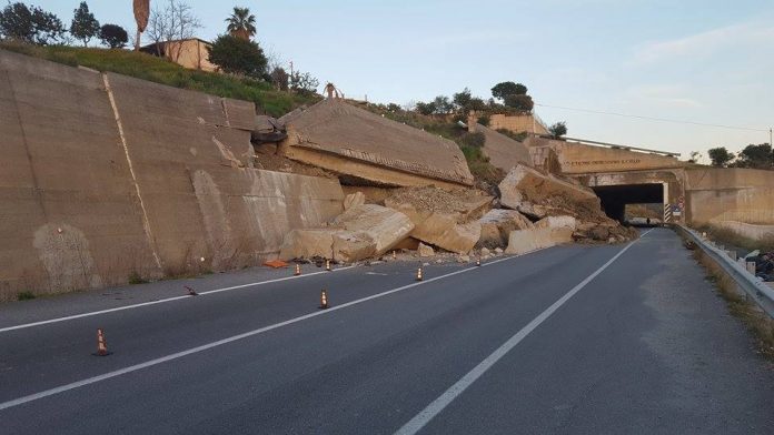 Calabria | Codacons denuncia per i crolli sulla nuova 106, chiesto il sequestro della Variante A