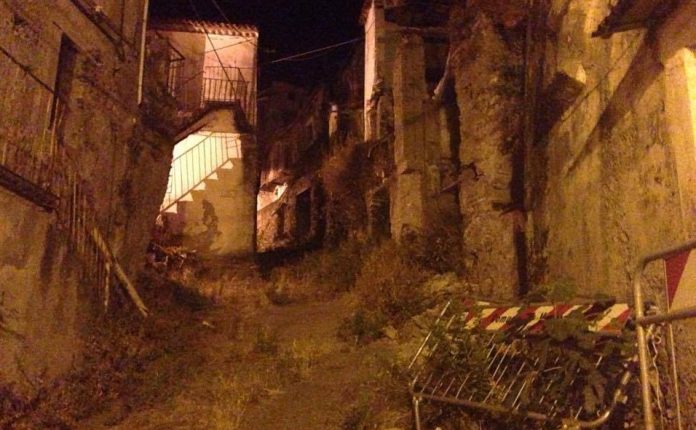 Calabria | Edilizia, il disastro annunciato del centro storico di Verbicaro (Cs) tra degrado e abbandono