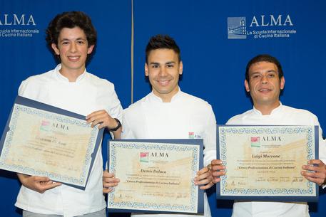 Corso superiore cucina scuola internazionale Alma, si diplomano tre giovani calabresi