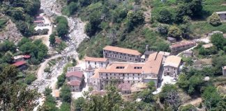 Calabria, il vescovo di Locri-Gerace: "Qui da sempre pezzi di Chiesa a braccetto con la 'ndrangheta"