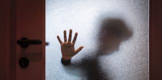 Bimbo conteso deve decidere se stare con la madre o il padre: ha 6 anni