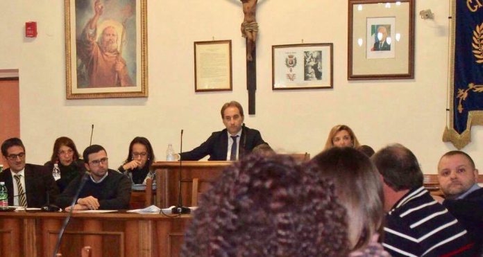 Consiglio comunale a Paola, approvata proposta del Pd sulla riduzione del canone idrico