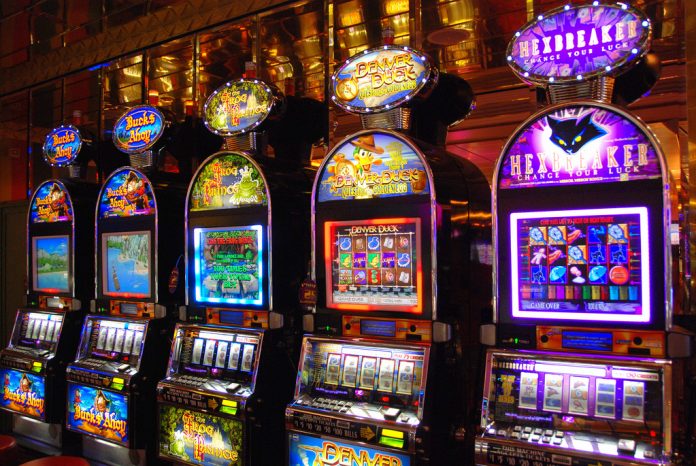 Gioco d'azzardo, a Tortora nel 2016 si è giocato alle slot machine per 3,19 milioni di euro