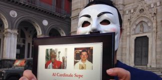Diego Esposito, vittima di un prete pedofilo, chiama in Vaticano: ascolta le telefonate