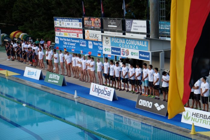 Inizio col botto per il 4 flags: il Settebello' chiama a raccolta Cosenza per tifare Italia