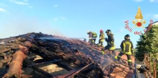 Incendio in una stazione ferroviaria nel Catanzarese
