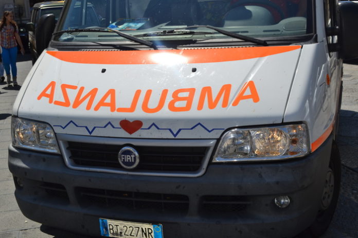 Scontro frontale tra auto nel Cosentino, due morti